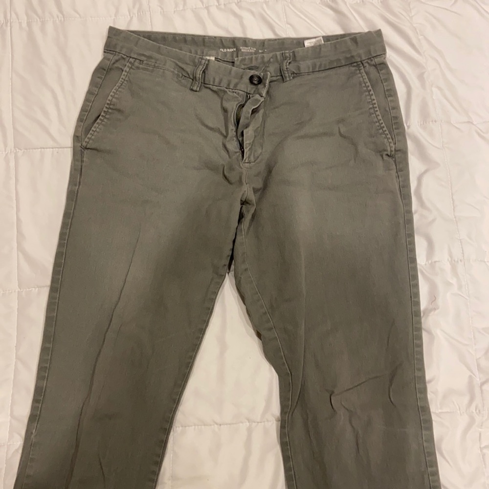 Olive chinos